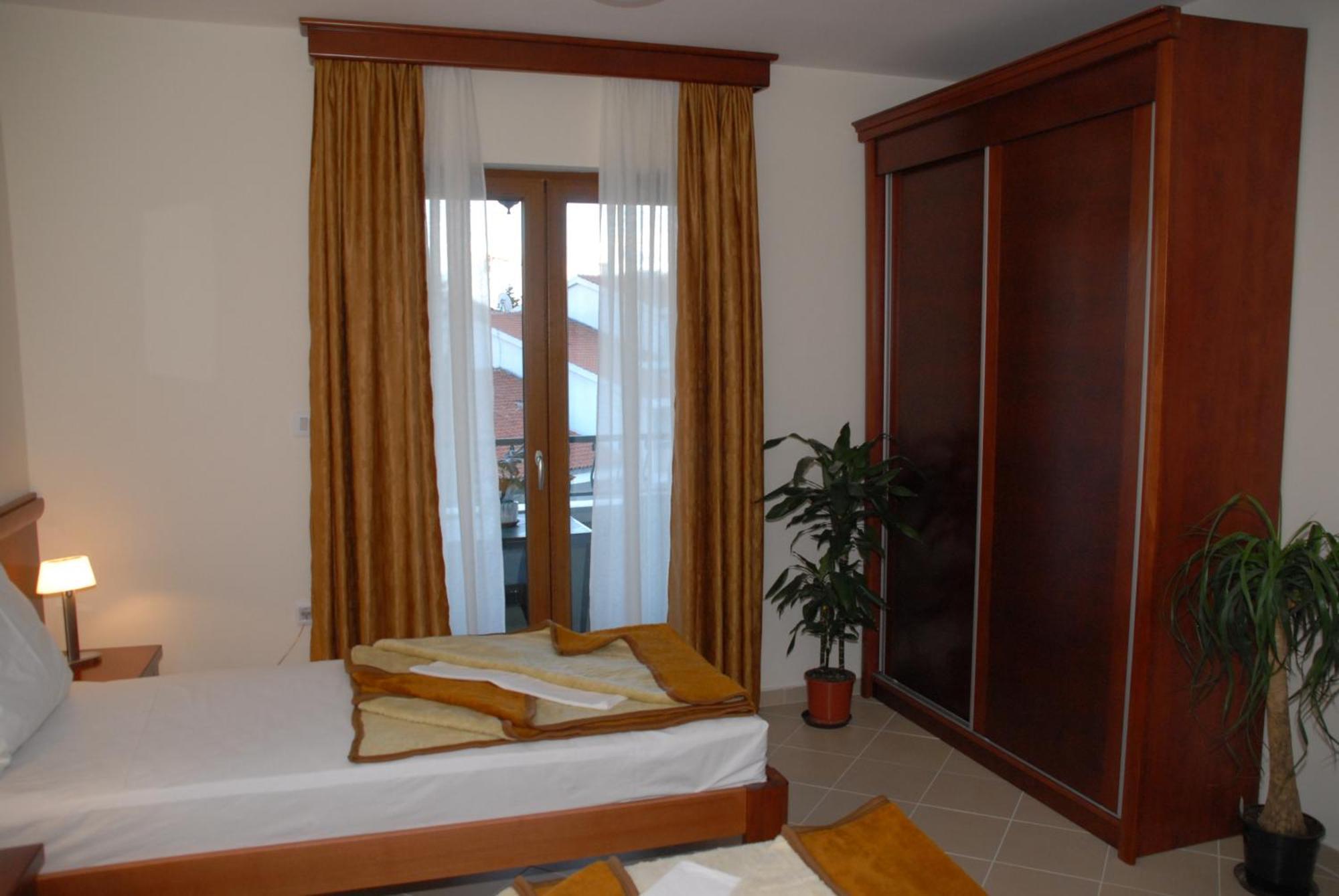 Apartments Krapina Budva Quarto foto